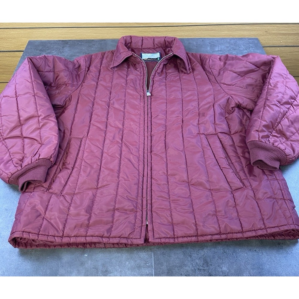 VTG Fieldmaster's Men's Quilted Burgandy Jacket-No Size tag.Measures XL